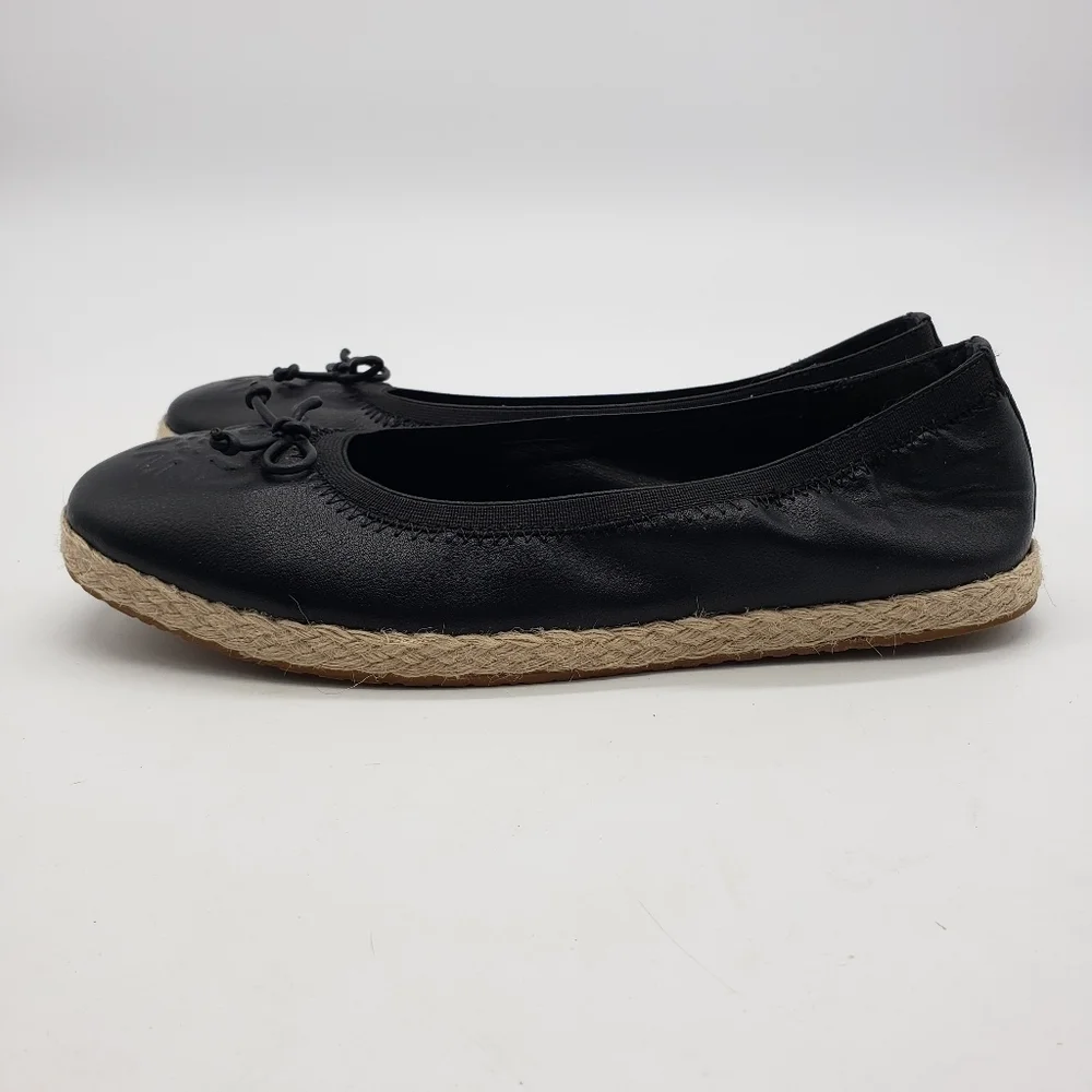Frye and Co. espadrille flats Women US 7 Black faux leather cream raffia trim